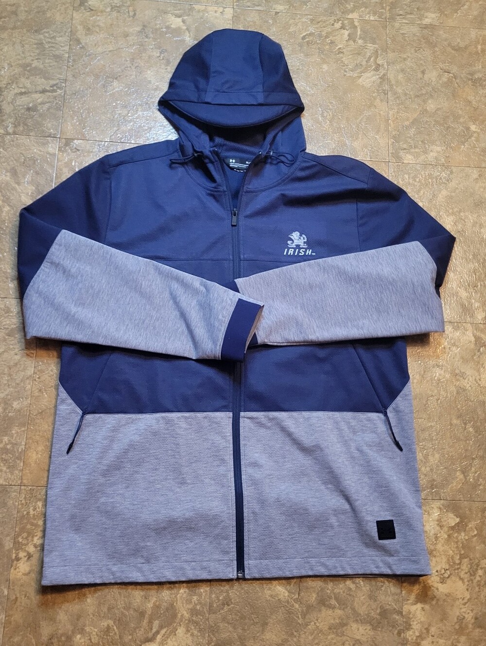 Nortre Dame Fighting Irish Jacket Mens XL Blue Gray LS Zip Vented Under Armour